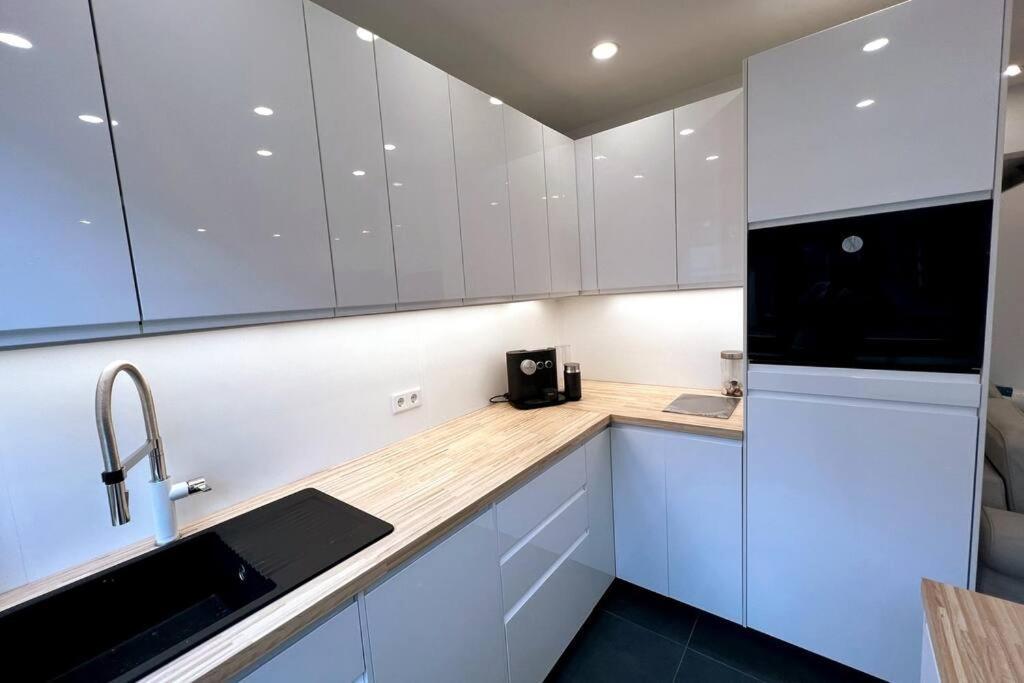 Lovely Flat Relax Near City Center Nuremberg Exterior photo